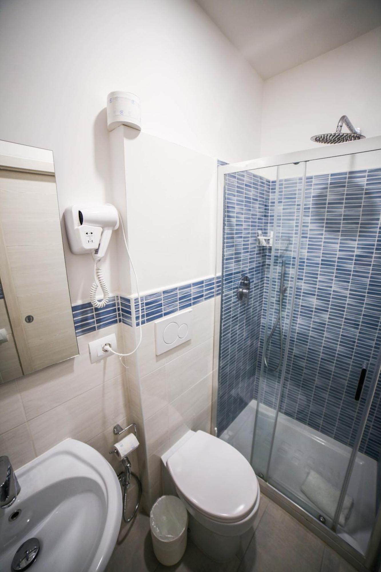 روما Cosmo Guesthouse المظهر الخارجي الصورة